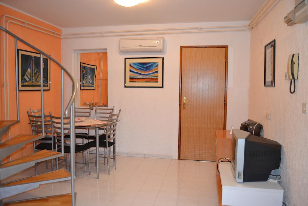 Apartments Cavae Romanae Medulin Rom bilde